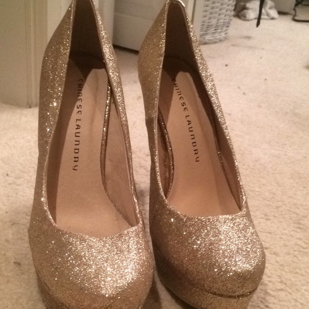 Glitter gold heels